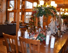 Alternate Christmas Decorated Table Set