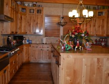 Wood Kitchen Christmas Decor